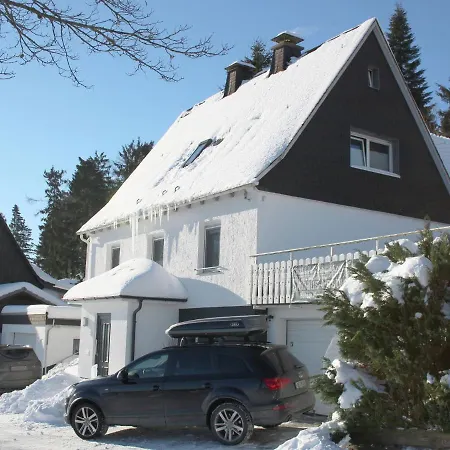 Modest Holiday In Neuastenberg With Garden