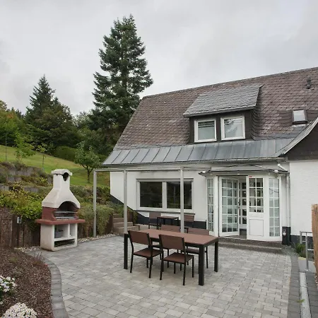 Modest Holiday In Neuastenberg With Garden